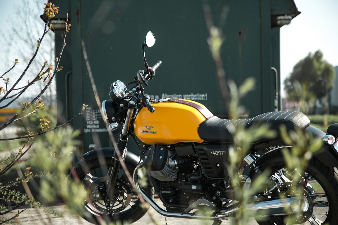 Moto Guzzi V100